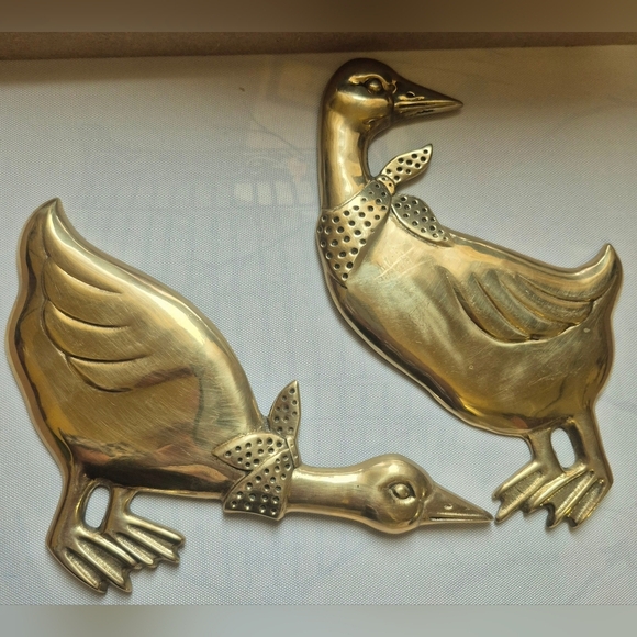 Other - Cottage CoreVintage brass wall hangings country geese